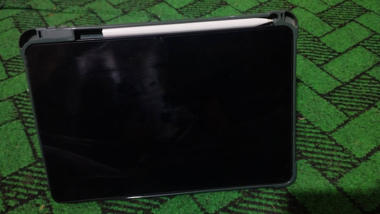 جهاز شاومي باد 6 (Xiaomi Pad 6) بحالة ممتازة جدًا، استخدام 6 اشهر نظيف وخفيف، بدون أي أعطال أو خدوش..
يأتي مع القلم الأصلي (Xiaomi Smart Pen) علما سعر القلم الاصلي 100 الف 
 شاشة كبيرة وواضحة مناسبة للدراسة والقراءة والرسم
 أداء سريع جدًا ومعالج قوي
 بطارية ممتازة تدوم لفترة طويلة
 مناسب للطلاب، القراءة، التصفح، والرسم
الجهاز بحالة شبه جديدة.
السعر :375 
 العنوان: البصرة — قضاء المدينة


**إذا كنت صاحب هذا الإعلان وتريد حذفه لأي سبب، رجاءا أرسل رسالة إلى الدعم الفني**