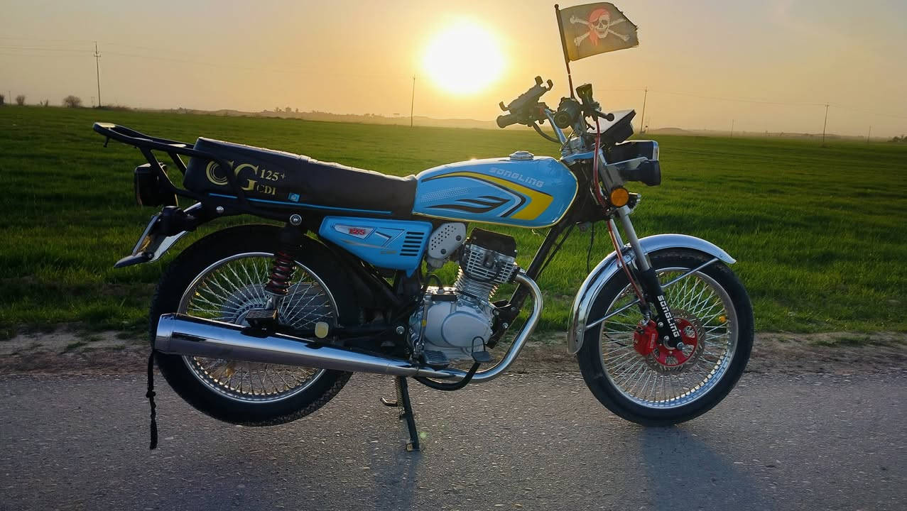 سلام عليكم دراجه للبيع سونيك موديل 2026 فول نشاط فول نضافه ماشيه شي قليل شاشه ايباد  سعر 750بيهه مجال قليل المو شراي رجان لا يدوخني او يكسر بل حلال رقمي *********** مكاني كركوك حي بدر
