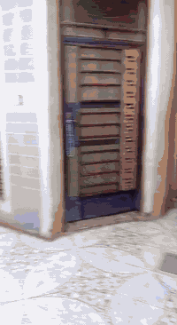 صورت الطيار دوانم • ٨٠م • بيت