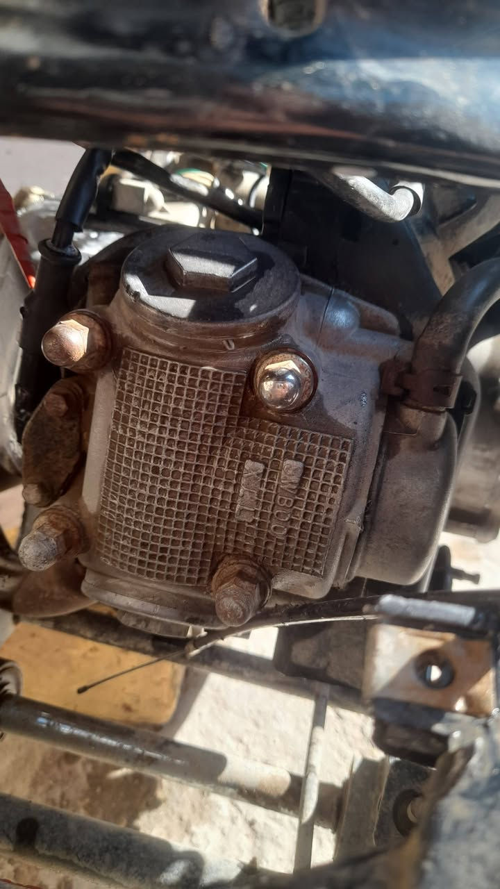 سلام عليكم
حبايبي سگنس ياباني مكينه ماكس 
الدراجه جاهزه من مكينه من ضفيره شوكت مايعجبك شغل واطلع كفراته البقيه موجودات من شوته وكفرات وصفاحيات المكينه بيه خيط بخار بس بل تشغيله
مكاني الديوانيه الشافعيه  امراوس بفراشه او بيع 
سعر 200 خاص موجود ***********
