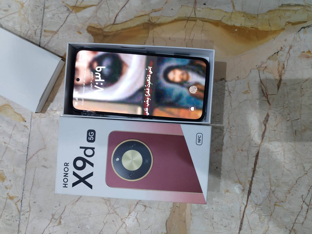هونر x9d نضيف شاحنه مامفتوحه سعره 400
ملاحضه الجديد ماله 475
تليفون جديد استعمال قليل شهرين


**إذا كنت صاحب هذا الإعلان وتريد حذفه لأي سبب، رجاءا أرسل رسالة إلى الدعم الفني**