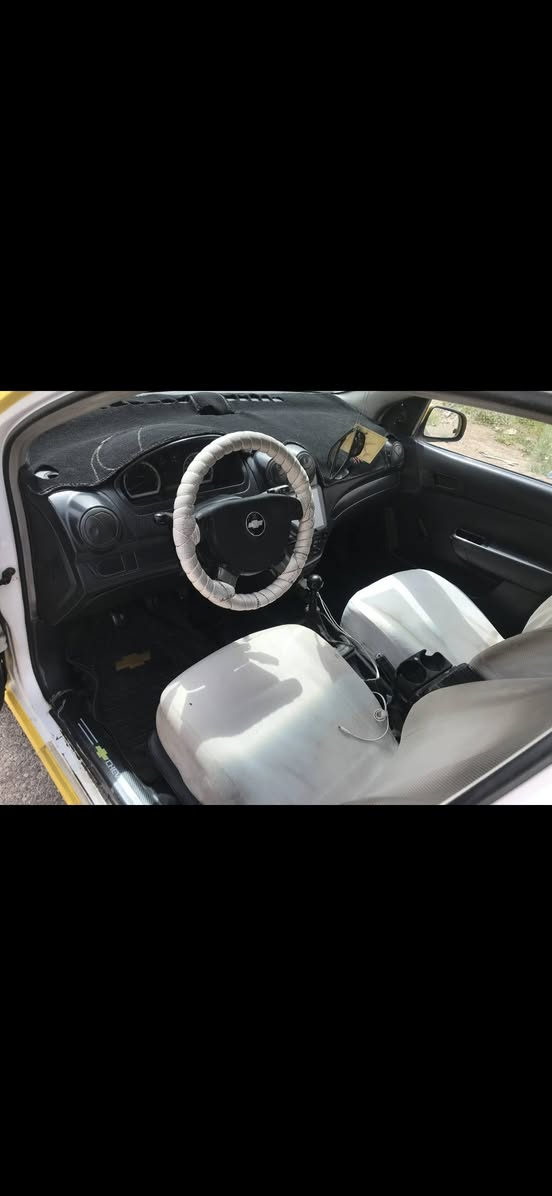 السلام عليكم
افيو 2009 خليجي / كوري
رقم نينوى 
كوبون بانزين
محرك وكير شرط 
***********
***********
السعر 33 وبيها مجال
