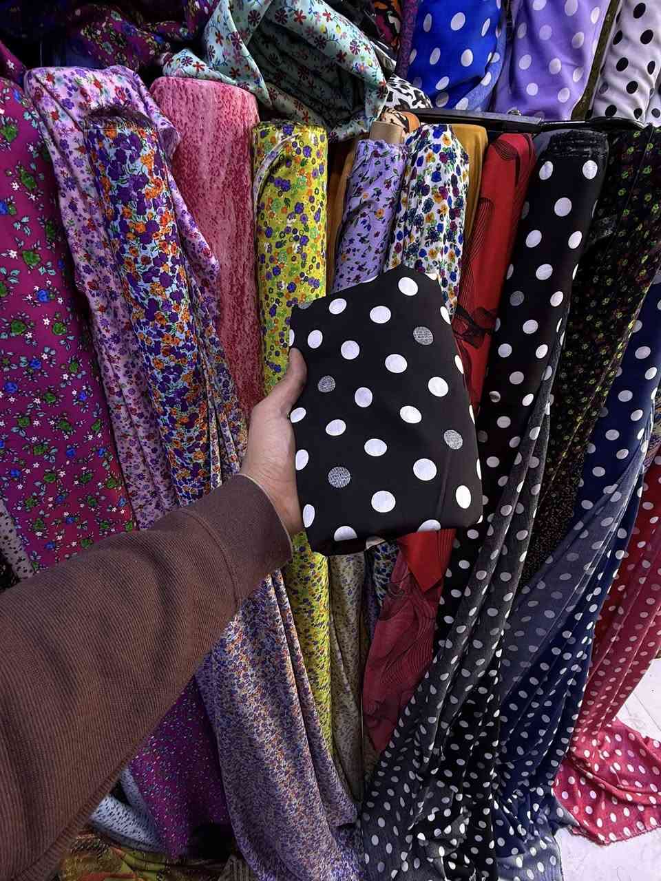 كشمير إيطالي آخر قطع سعر القطعه مترين ونص ٥ الاف


**إذا كنت صاحب هذا الإعلان وتريد حذفه لأي سبب، رجاءا أرسل رسالة إلى الدعم الفني**