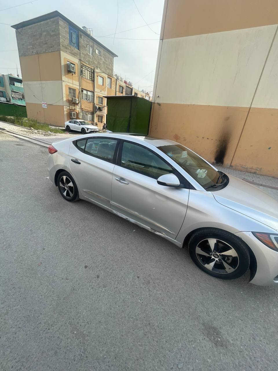 السلام عليكم سياره النترا فول موديل ٢٠١٧ ابيع مصبوغة حزام السعر 100$وبيه مجال قليل للاستفسار اتصال على رقم ***********
