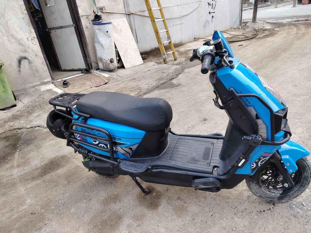 ***********
سرعتهة 90 كير 3 نمر للبيع سعر 850 وبيهة مجال مكاني بغداد الدورة..
