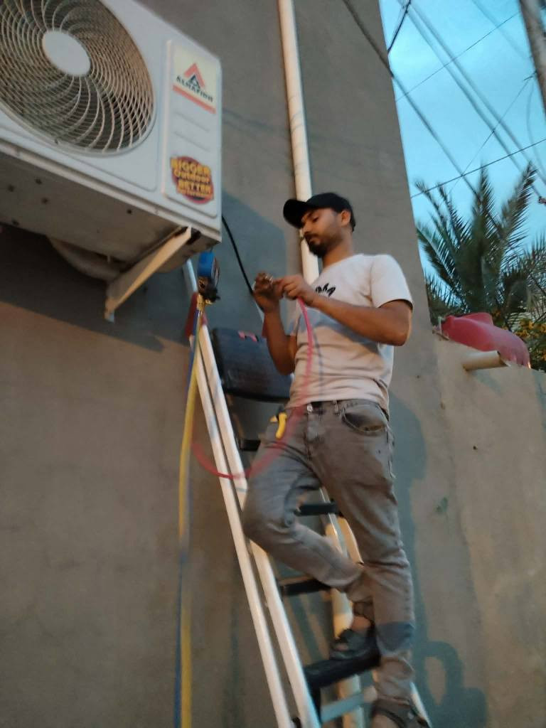 عرض خاص لفتره محدوده ورشة متنقله تنصيب وصيانة كافة السبالت 
يوجد لدينا ضمان في العمل المدة موسم كامل شحن غاز درجه اولى صيانه عامه ***********
يوجد لدينا صيانه ثلاجات مجمدات شرط شغل درجة اولى النجف, العراق
