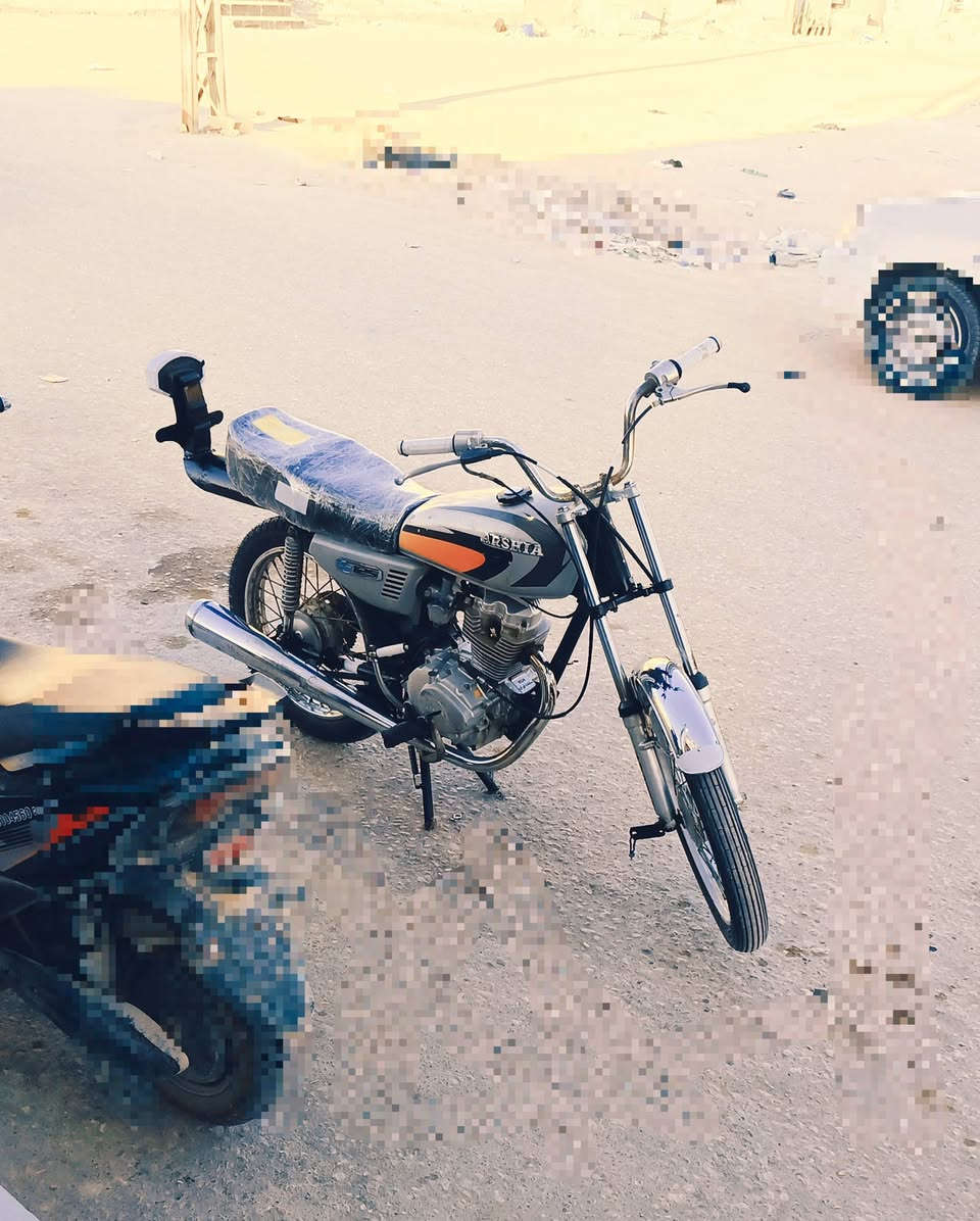 للبيع دراجه.(كلك. كلك) نضيفه حربيه تايرات جدد مكينه نضيفه.. مكاني نجف يم الملعب  السعر..: 400وبيه مجال ✍🏻


**إذا كنت صاحب هذا الإعلان وتريد حذفه لأي سبب، رجاءا أرسل رسالة إلى الدعم الفني**