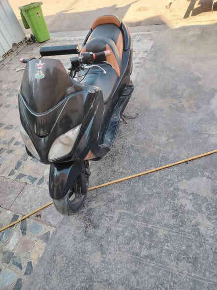 سلام عليكم من ارخص الدمن دراجة فوزة بصمة شغالة من تاير التاير كهربيات اوراق كاملة 
مال جناي مستعجل علا بيع محرك خير من لله لا تبخير ولا تنقيص سعر 600مكاني شعب حي بساتين ***********
