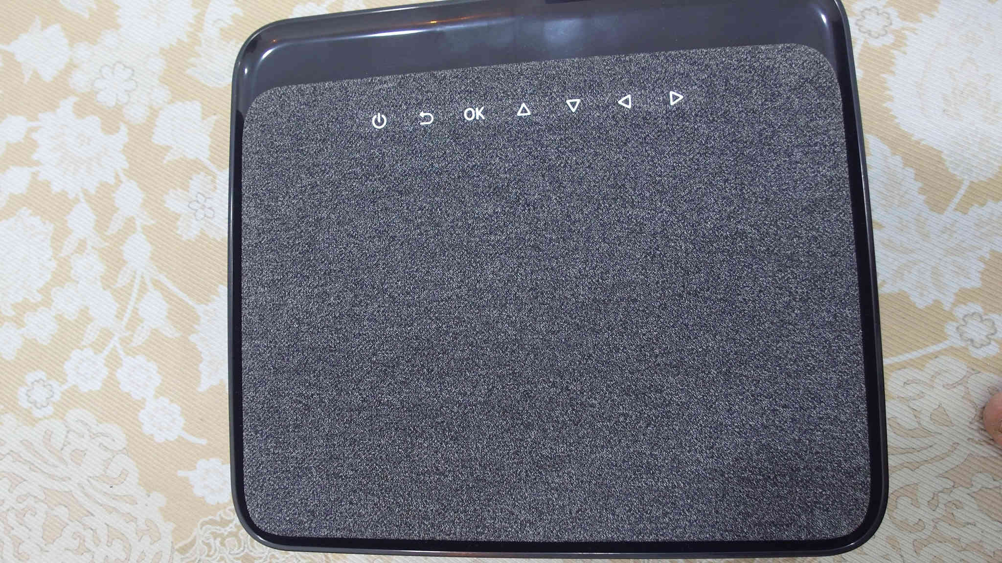 عملاق الأداء والعرض من WIMUIUS K1
جهاز #داتاشو #بروجكتر عارض سينمائي 🎦 🎦
بمواصفات ولااروع
💥 للتدريس والمعاهد وإلقاء المحاضرات
💥 للألعاب ومشاهدة الأفلام والفيديوهات
💥 للكوفي والحدائق الخارجية 
لتجربة عرض سينمائيه ممتازه جدا 🌈🌈
الجهاز امزون اصلي درجه اولى
الدقه full hd1080 يدعم 4k
اللومنز 20.000 حقيقي
التباين 20000:1
مناسب جدا للمدارس والمعاهد وإلقاء المحاضرات
مناسب جدا للألعاب ومشاهدة الأفلام والفيديوهات بدقه ال 4k 
صورة جميله ولااروع
تعديل تلقائي لزاوية السقوط 6D 
يعمل بوضوح في النهار ولاتحتاج الى تعتيم
واي فاي wifi 5G 🛜🛜 Ultra ضمان بدون تقطيع وبدون حماوه 
بلوتوث Bluetooth  5.2  
سماعات داخليه ستيريو بتقنية HIFI
حجم العرض يصل ل 7 متر
منافذ الجهاز كامله وموضحه بالصور 👇👇
 💥 سعر القطعه 100
العنوان بغداد الشعب وتوجد خدمة توصيل 5 آلاف لكافة انحاء العراق
للحجز والاستفسار مراسلة الخاص او التواصل عبر الواتس على الهاتف ***********
