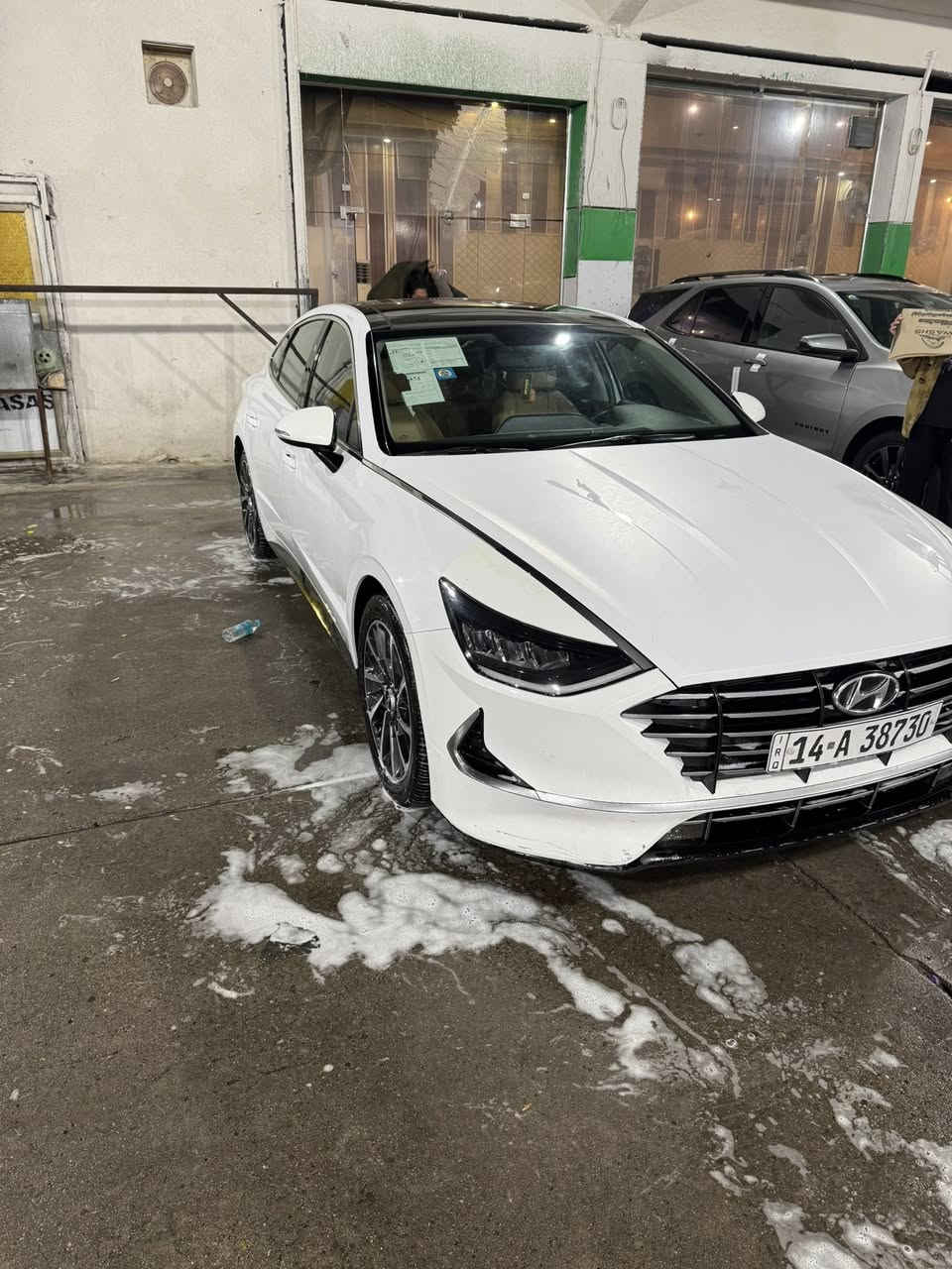‏هونداي سوناتا 2023 خليجية باسمي تحويل ثاني يوم بيها صبغ بباب السائق وبيها الوجه المكينة مبد  زنجبيل ما أبغى سيارة كفالة العامة راين هم 225 وبيها مجال ***********
