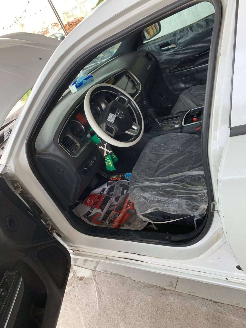 سلام عليكم جارجر ادوات مديل2014مسجله 2011 واحد عله واحد سياره حيل جديده مكينه كير بلكارتون تبريد تدفئه حداده كصه تكم الاماميه فقط مكفوله من طكت جاكوك سياره سياره كلهه ليبل واحد شاشه جبيرة  مراوس او بيع حسب القناعه مكان بصرة ***********
***********السعر58وبيه مجال سياره احله من الصور
