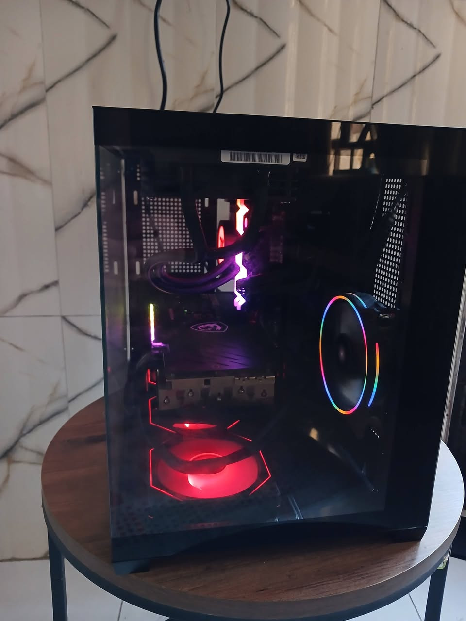 مكاني بغداد الدورة رقمي ***********
سعر التجميعة ٩٥٠ الف 
R 7 2700x 
B450 msi gaming plus max 
Ram 16g 3000 rgp
Rtx 3070 msi gaming z 3fan
360mm Thermaltake  جديد
Psu fantech 650 plus 80 جديد
case full atx 7 fan جديد
Ssd 120g hdd 500g جديد
