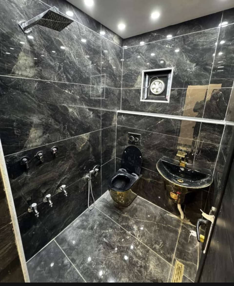 بيت للايجار موثث حي العدل ديلوكس 
للاستفسار 
***********
مكتب الزيتون
