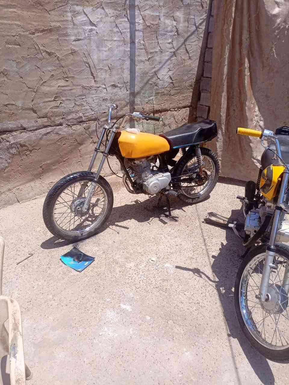 سلام عليك مرخصت مدير الكروب دراجه اربعه كير كلك كلك للبيع محرك ناعم وخير من الله وياله جدد صالنصه جديده كبال العين شراي يراسلني خاص السعر ب225 وبيه مجال فدوه الميشتري لا تراسل


**إذا كنت صاحب هذا الإعلان وتريد حذفه لأي سبب، رجاءا أرسل رسالة إلى الدعم الفني**