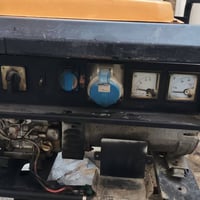 مولدة أقصى للبيع 8kva الاتصال على الرقم 07702518228