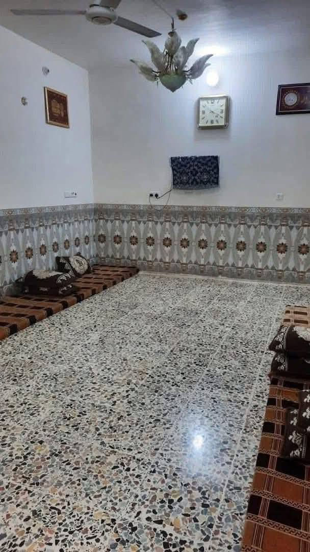 دار للبيع في الفلوجة حي الجولان قرب ثانوية جنين للبنات خلف انشائية الرواج
⭕️تسلسل:1030

            

                     📢 على بركة الله 📢

📍نوع الملك = طابو زراعي 

📍المساحة  = ٢٠٠ م٢

📍الواجهة = ١٠ م و النزال: ٢٠ م

📍 شارع : ١٠ م (مبلط) نافذ الى شارع ٣٠م شارع جامع النبي يونس عليه السلام

📍بناء طابوق ٢٠١٩

🟢الدار مستأجر ببدل ايجار شهري ٢٥٠ الف دينار 

🔴مشيدات الدار 

غرفتين نوم واستقبال وصالة ومطبخ ومنورين وصحيات وحمام وبيتونة

🟨سعر بيع العقار : ٨٠ مليون دينار قابل للتفاوض 

🟢مكتب دار السلطان للعقار
العنوان فلوجة الجغيفي الثانية بداية شارع جامع فاطمة
للاستفسار الاتصال على الأرقام التاليه
***********
***********
***********
