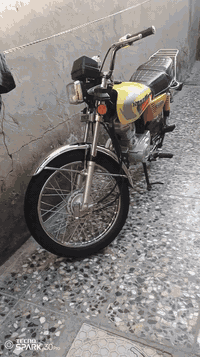 دراجه نامه امتياز للبيع موديل 2023 مكان بغداد مدينه الصدر السعر خاص *********** متوفر واتساب وفيس
