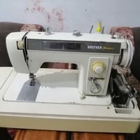 مكينة خياطة • شغالة • نجف حي ميسان