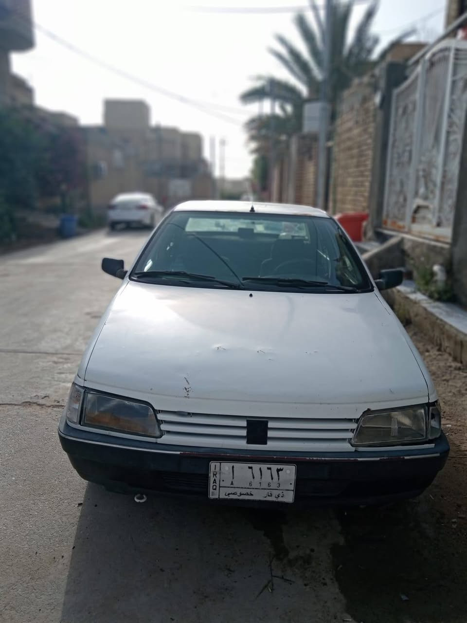 السلام عليكم
بيجو روى موديل 10 
محور ونجي 4 سلندر وگير اوتوماتيك واكسن ياباني 
المحرك بيه بخار 
تخم تاير جدد باتري جديد 
شواصي نظيفه 
مكفوله من الضربه والصبغ 
بيها خياسات شوف العين 
رقم ذي قار تحويل 
مكان السيارة ذي قار الشطره 
السعر 20 

*********** واتساب واتصال 
***********
