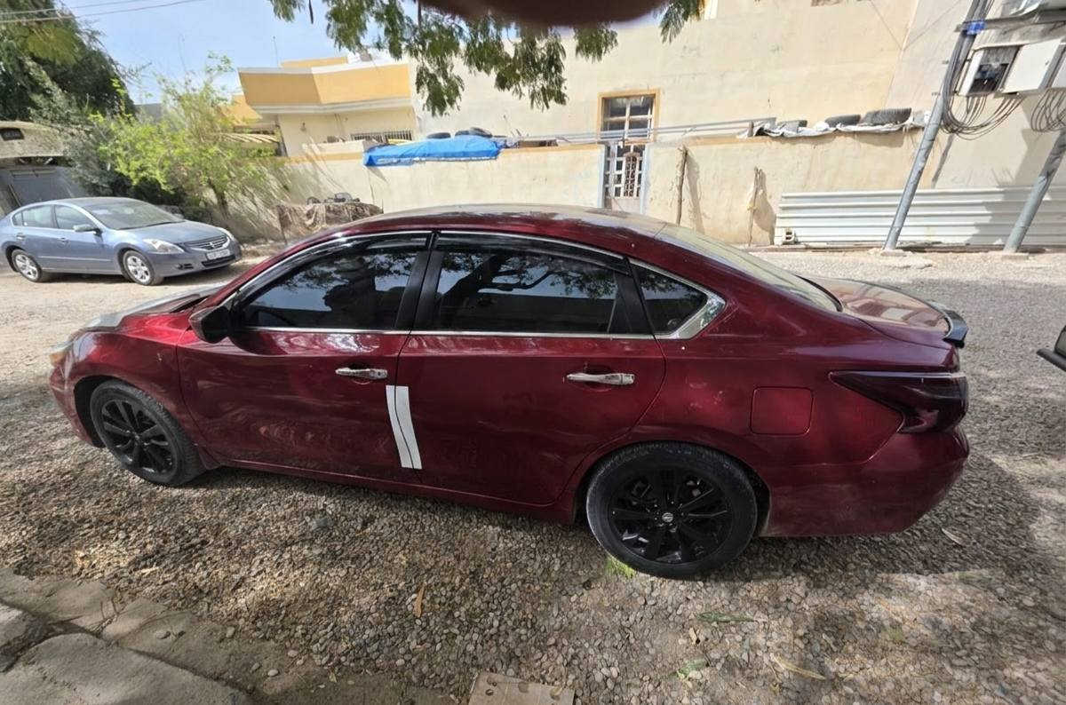 Nissan altima 2018s.  […السعر 117…]
التيما موديل 2018 s
ماشي 83الف ❣️لوك 
كير محرك جديد 
كير مشدود موديل ٢٢ المرغوب 
تايرات نظيفه 
سيارة بي قبغ جنطه وشبر من جاملغ بدون دواخل موضح بسونر 
سنوية هزه براد جديدة  
ادامه كامله فيتبم عبوه كامله بلاكات بلادية  
شاشة ايباد الاصلي 
ويل كب بلادي 
السعر 117 ومجال 
*********** 
متواجد واتس اب
