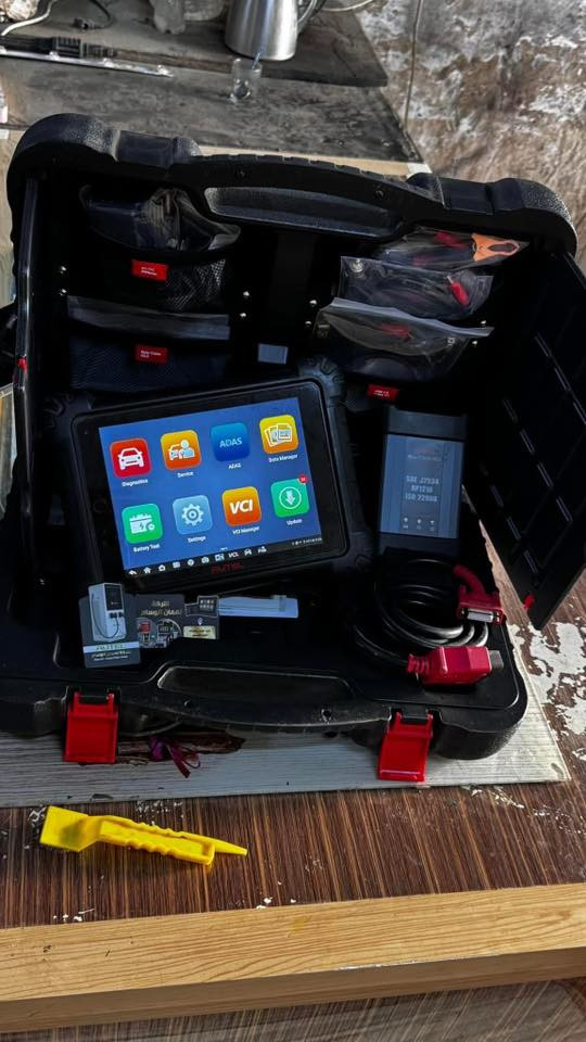 السلام عليكم
جهاز للبيع 
الحجم 909
تحديث باقيله اربعة اشهر 
مشتري من وسام اربيل
معهُ اشتراك جيب ودوج  من موديل 2018وصاعد 
  السعر على الخاص: ***********
