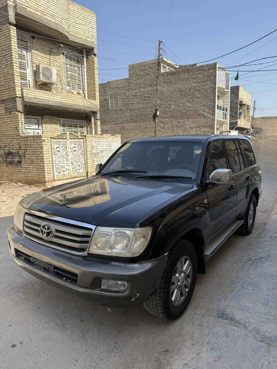 السلام عليكم
للبيع او مراوس 
——————————
النوع :- لاندكروز  
الموديل :- 2006 
الوارد :- خليجي 
الون :- اسود 
سعه المحرك :- 6 سلندر 
نوع الكير :- اوتماتيك 
————————————
المواصفات فول 1/1
- قطع تبريد 
- جام كهرباء 
- فتحه سقف 
- سايد بريك يدوي 
- صندوق يدوي 
- فور ويل 
- حداديه امامي خلفي 
- تخم تايرات جديد
…………….. مكان السياره بغداد 
……… السعر 70 وبيها مجال 
ملاحظه// السياره ادوات ادوات// 
للاستفسار او اتصال 
***********
