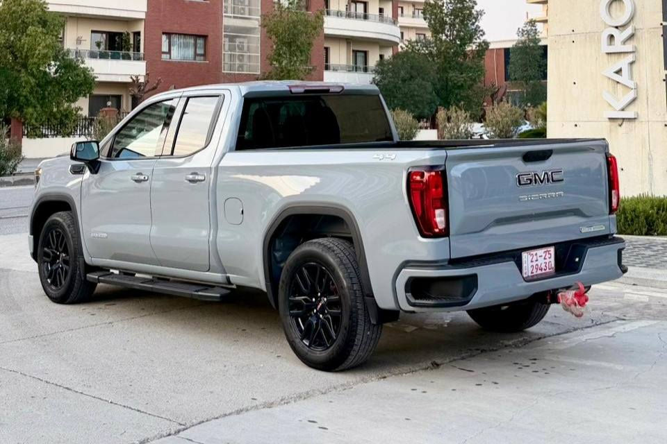 جي ئیم سی سیرا 2024 فول مواسەفات 
بەسمە شاشە گەورە شەغال 
شاشە ئەلکترۆنی 
کوشن سارد و گەرم 
کوشن کارەبا کامل ڕادار سوکان هیتەر 
مەکینە 2.7  4 بستۆن تۆربۆ 
تەنها 29 هەزار رۆشتوە 

سعر : خاڵێک دابنێ لە کۆمێنت بە تایبەت دێت 📥 

بێ بۆیاخ بێ سارد بێ شوخت 
تەنها دەعامی پێشەوە بۆیاخە 
1GTRUCEK0RZ298145
ئیرباگ سوکان تەقیوە بیلادی تێکراوەتەوە 

بۆ پەیوەندی کردن بە خاوەنی 

***********
