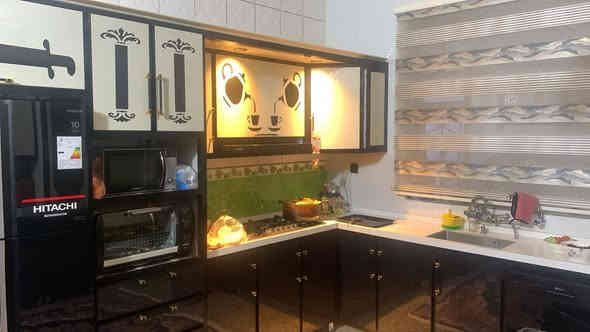 دار للبيع ركن مساحة 270متر
يحتوي على 
غرفتين نوم ٤*٥
مساحة درج صحيات داخلية مطبخ استقبال 
العنوان حي المالكي حولي البنزين خانة
***********
