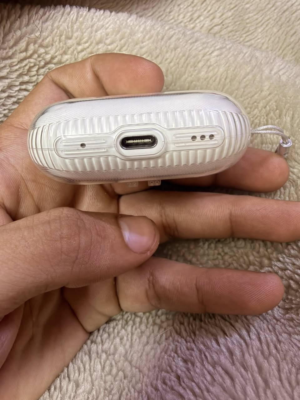 للبيع
Airpod pro2 type c
ايربود برو ٢ منفذ التايب سي بيها نقص تك يسار
مكاني زيونة 
0774-800-2002
