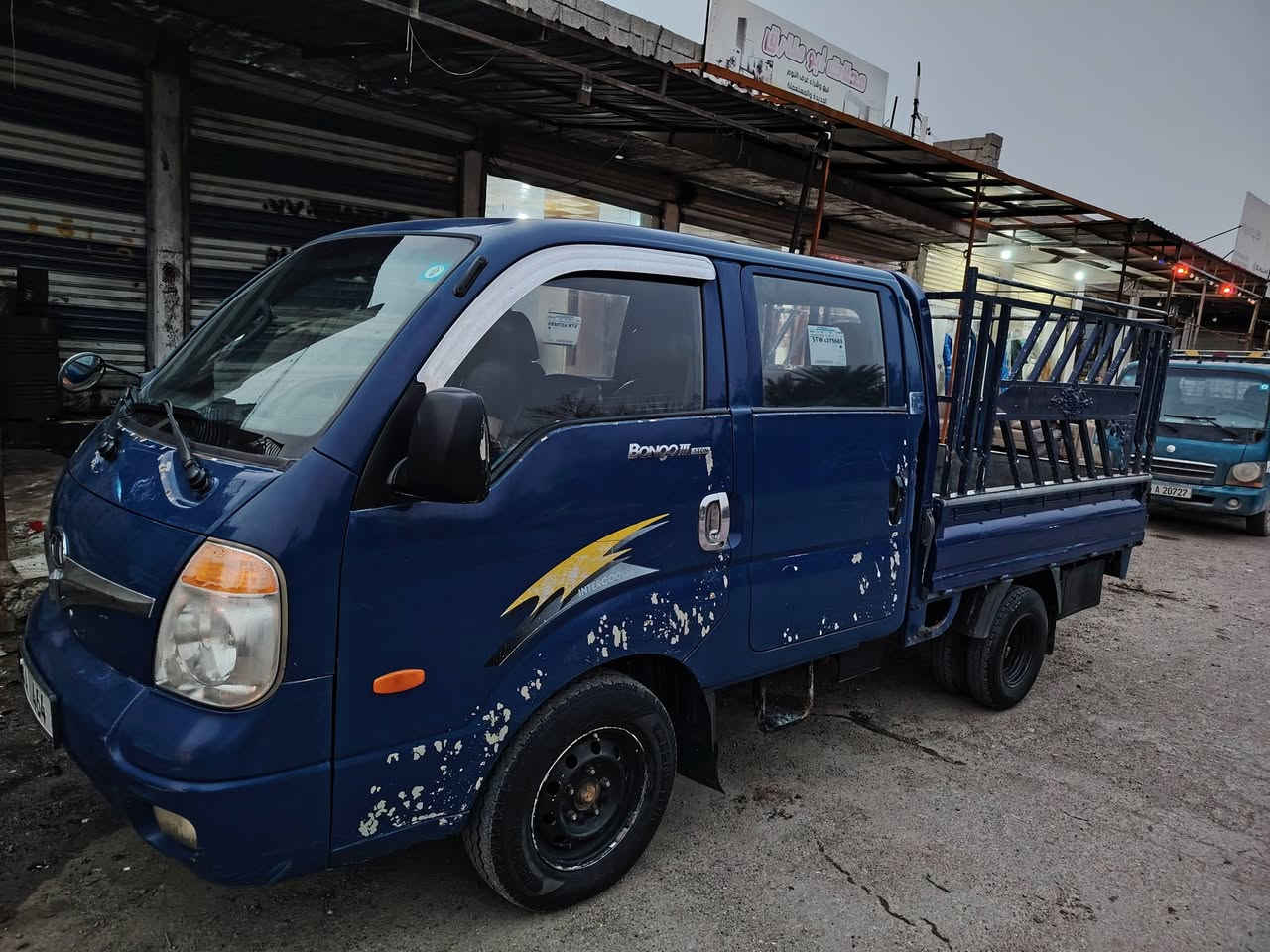 كيا للبيع
موديل 2007
السيارة كفالة كير محرك كلها بالشرط
المحرك لون ابيض
سيارة بلادية
السيارة تحويل ثاني يوم
حصة كاز موجودة
السعر 100 ورقة وبيها مجال
وتفاصيل أكثر
الاتصال بالرقم  ***********
