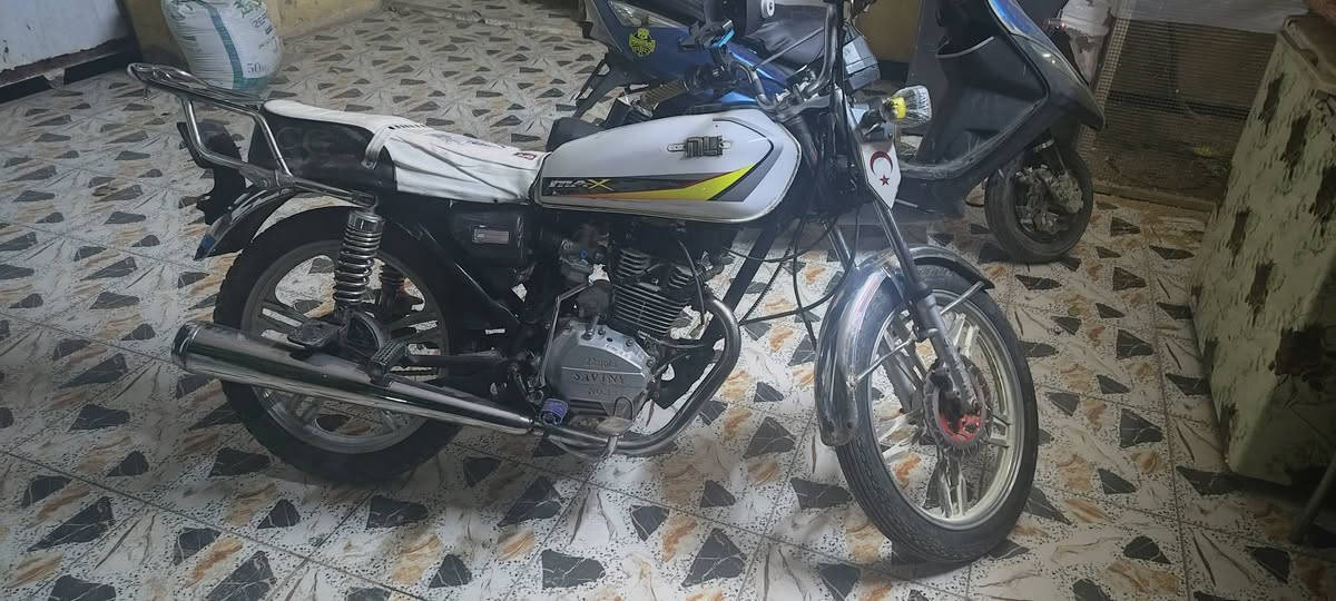 سلام عليكم دراجه سيفان 2022 أوراق كامله مكينه مامفتوحه شلعه ومعدل تاكل الكاع لايتات اشاير سلف هندر كله شغال باتري جديد تايرات جدد وياله جدد مكان جزيره بغداد سياحيه خاص مفتوح رقم هاتف ***********     475 وبيها مجال
