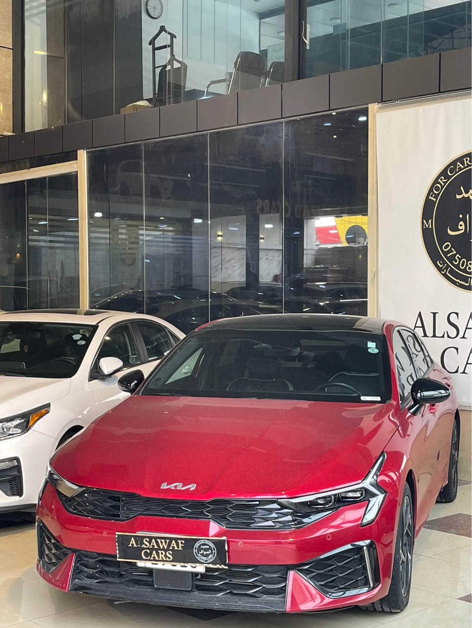 KIA K5 2025 GTline

اعلى فئة من ناحية المواصفات  1/1

سستم سماعات ماركة Boss

مقاعد كهرباء 

تدفئة بالمقاعد 

بانورما 

مقاعد جلد 

شاشة متصلة كامله 

كيج الاكتروني

شفتات ستيرن 

وباقي المواصفات المعروفة

مكان السياره اربيل ومرقمة جديد 

ضرر السياره جاملغ وربع بوند بدون دواخل 

سعر السياره : 220 ورقة وبيها مجال 

***********

*********** أربيل, العراق
