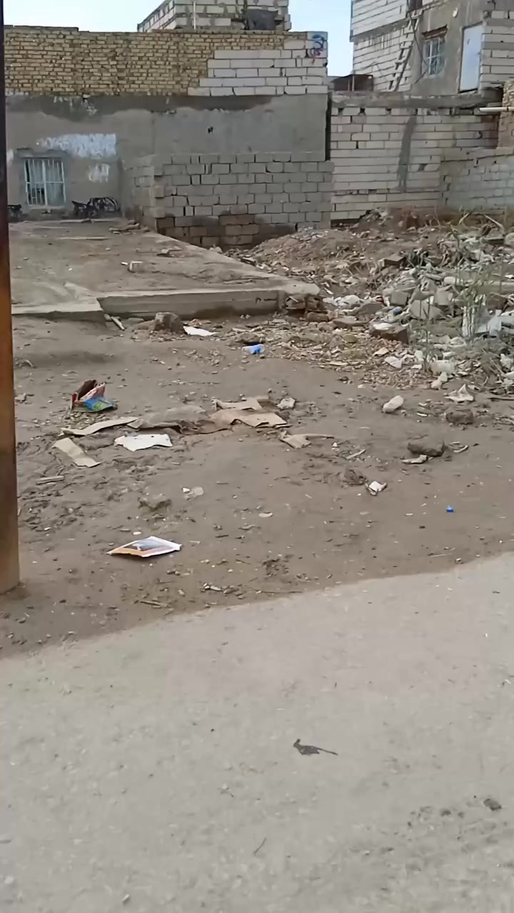 سلام عليكم للبيع للبيع. للبيع
قطعة طابو زراعي سند 25 حلة حي السجاد الشمالي مقابل المحكمة الجديدة مجاور محطة ابوعجاج قريبة من الشارع العام 
مخدومها كهرباء مي تبليط
السعر 70مليون للاستفسار مراسلة الصفحه او الاتصال على ***********
