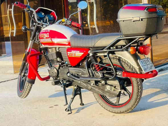 السلام عليكم شباب الدراجه للبيع مديل 2025 نضافه شوفت عينك والحقيقة بعد انضف من حض وبخت الشرط تركب وتمشي رقم اربيل تحويل ثاني يوم السعر 2400 وبيها مجال للشراي مكاني صلاح الدين تكريت اي ستفسار اتصل *********** و تحياتي للجميع ❤❤
