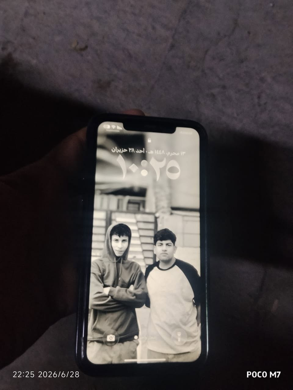 جهاز آيفون 11 برو ماكس مبدل شاشه وبطارية البطاريه البارحه بدلتها اصليه ولضهر مكسور وعندي القطعه مال ضهر جديده تكدر تأخذها ويشدوها الك بخمستالاف أعيوني الجهاز سعره250 وبي مجال حك الجيه متواجد خاص وهاذا رقمي***********
