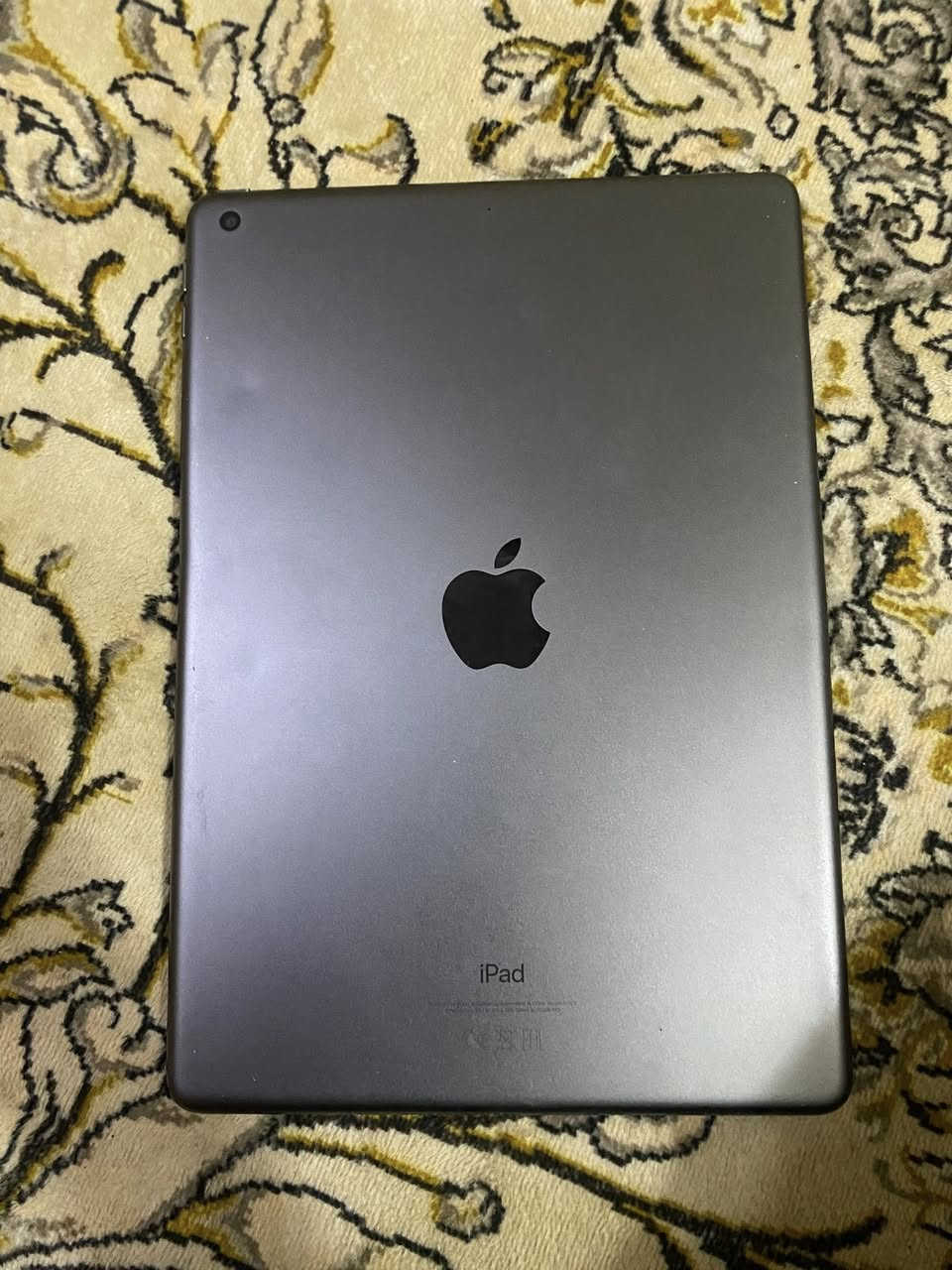 ايباد 9 ذاكرة 64 بطارية 90 مكفول وكله شغال ويا قلم وكفر نهايته مال بيع ب 190  وتعال افحص وين ما تريد مكاني بغداد 
***********
