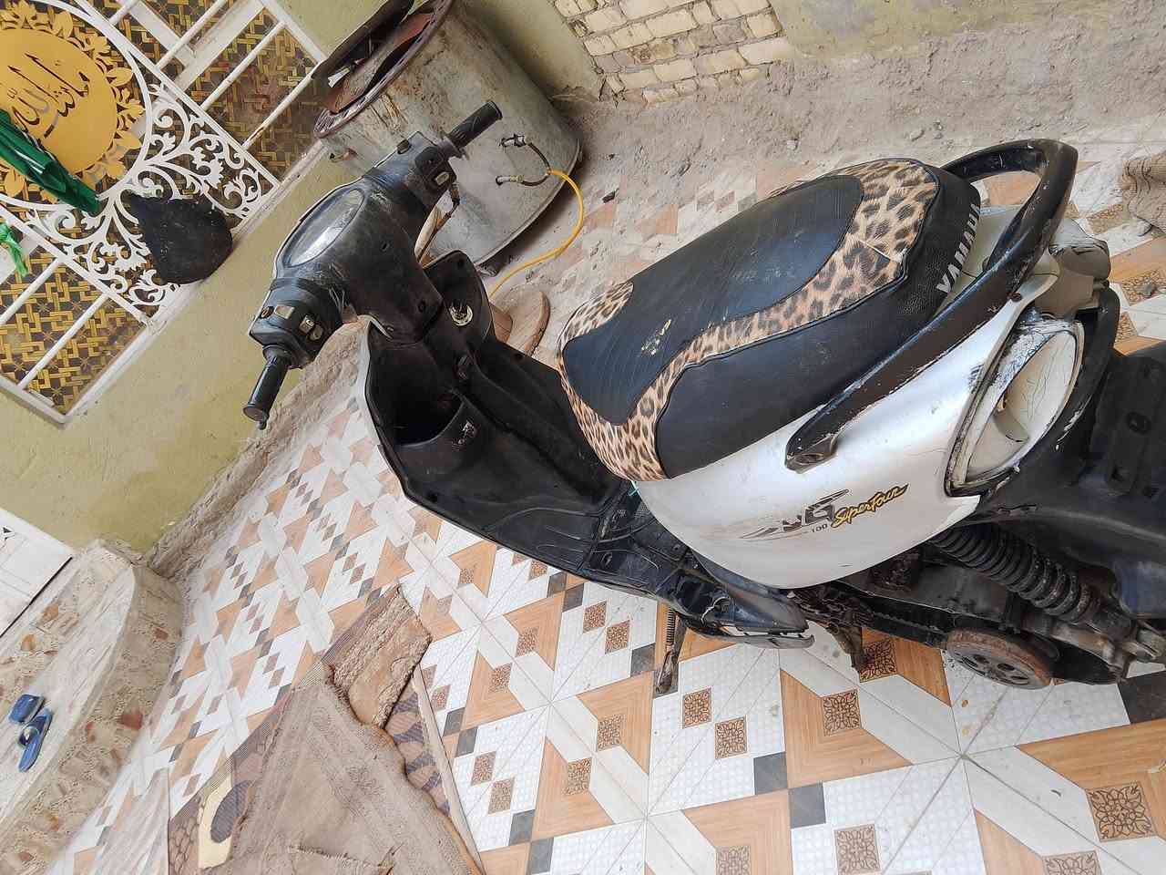 سلام عليكم شباب هاي دراجه ماكس قجمه نضيفه مجفته مره عوزهه بس قبق هندر السعر 200وبيهه مجال المكان الديوانية قضاء حمزه الشرقي متواجد خاص ***********
