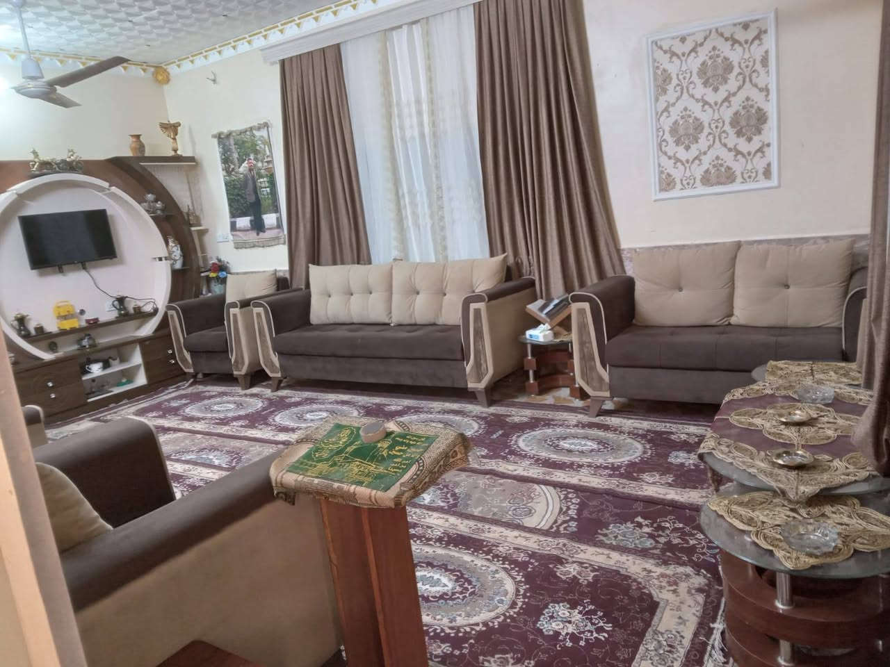 السلام عليكم
بيت 200 متر طابقين مطلوب مبادره وبليد 55 في الديوانية حي الزيتون شارع 15 قرب مدرسه صدى النجاح 

***********
