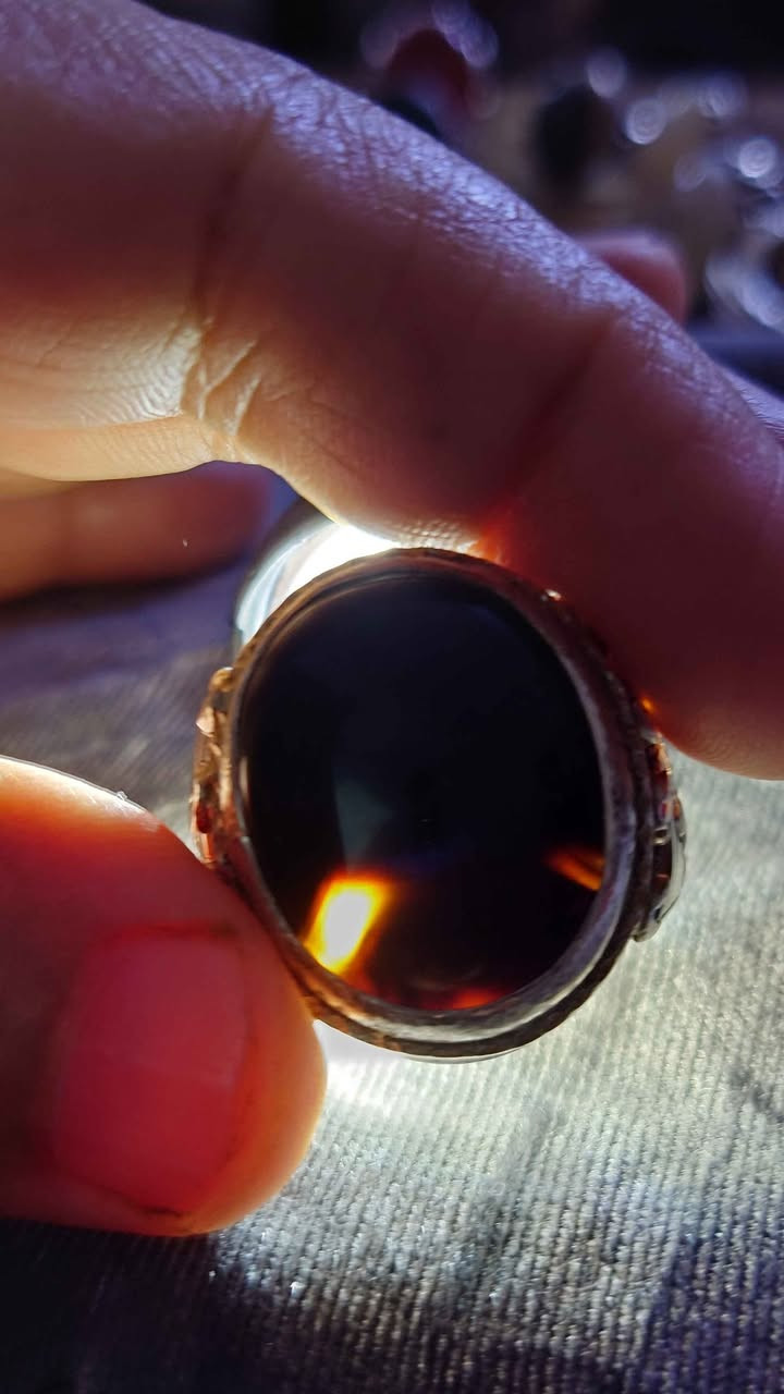 عقيق يماني طبيعي صياغة يدوي السعر 75الف العنوان بغداد زعفرانية فضه 925الهاتف *********** بغداد, العراق
