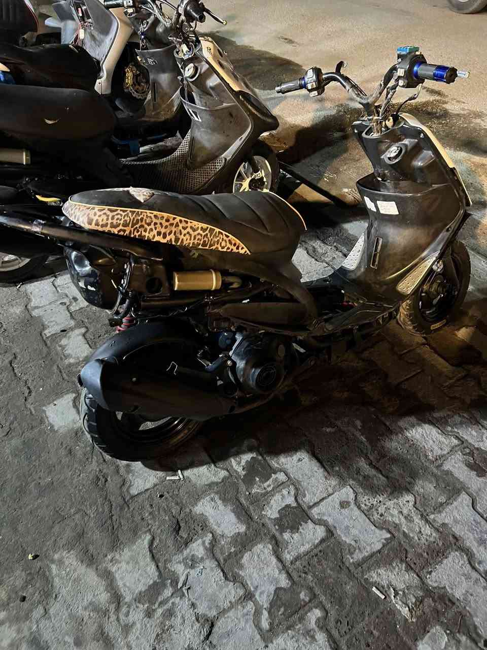 سلام عليكم ماكس عدله مال لعب 55 شلعه ومعدل مكينه كلش قويه سلف هندر شغال دراجه حلوه احله من الصور بل صور ماواضحه كلش بيها أصابع تزويد وقبق عمبار وكشن اربعه صالنصه اف ام دراجه جاهزه عوزها بس بنز كلج خلفي فقط لان جاي يجلب لتاير سعر 475 دراجه كلش حلوه شراي اتصل ***********
