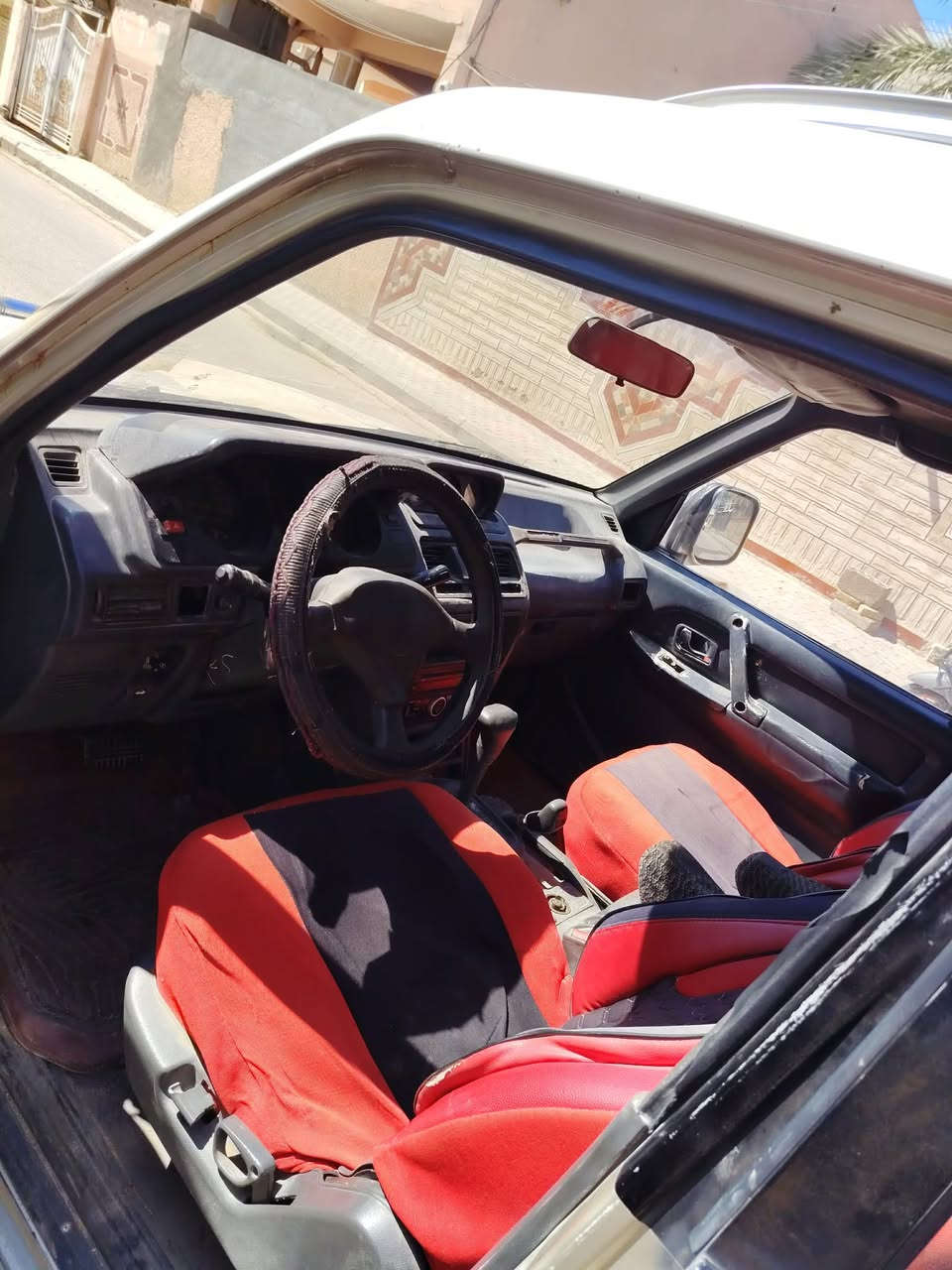 باجيرو مديل 2000 محرك وكير شرط كشره شوفت عينك السياره مامصبوغه شاصي اكسن كاردن  كله نضيف رقم نجف (مشروع وطني)مداور شوكت مايعجبك بسمنه السعر 55 وبيه مجال *********** رقم صاحب السيارة
