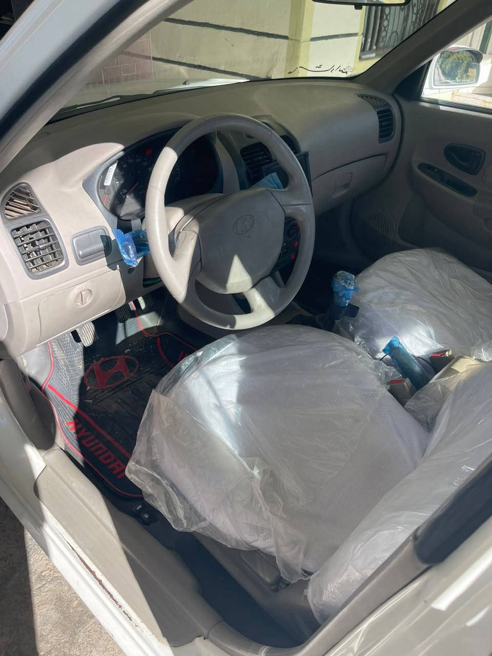 سلام عليكم فيرنه موديل 2014 سياره خير من الله السعر 72 بيه مجال مكاني بغداد العبيدي رقمي***********
