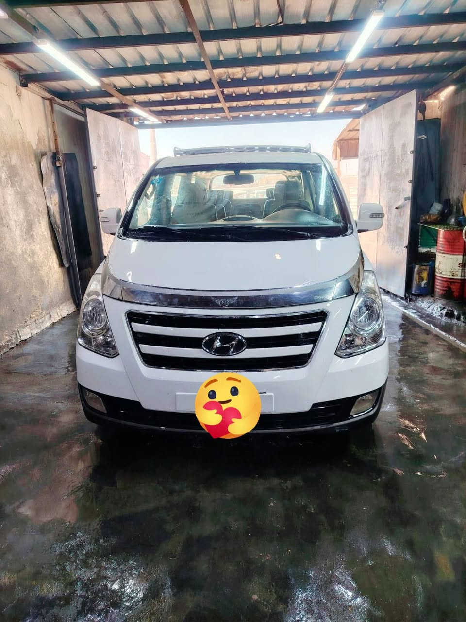 ستاركس 9 مفتوح رقم قادسيه بيها جاملغ كدام وشويه صبغ بالجنطه الباقي كفاله مكينه بها بخار  السعر 125 مجال قليل كلش
***********.    مكانها ميسان
