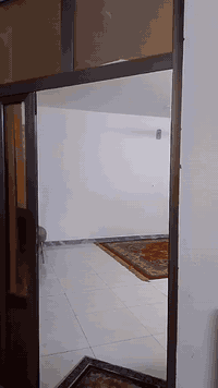 بيت  في الزعفرانيه اربع شوارع زراعي   شارع محد البياتي المساحه 200 متر...