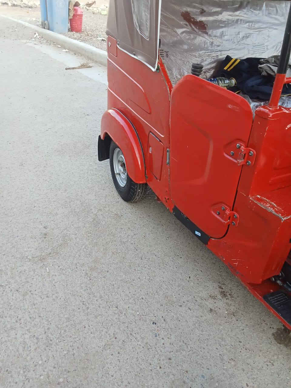 تكتك البيع ٢١ رقم وسنويه المكان بغداد رقم ***********
