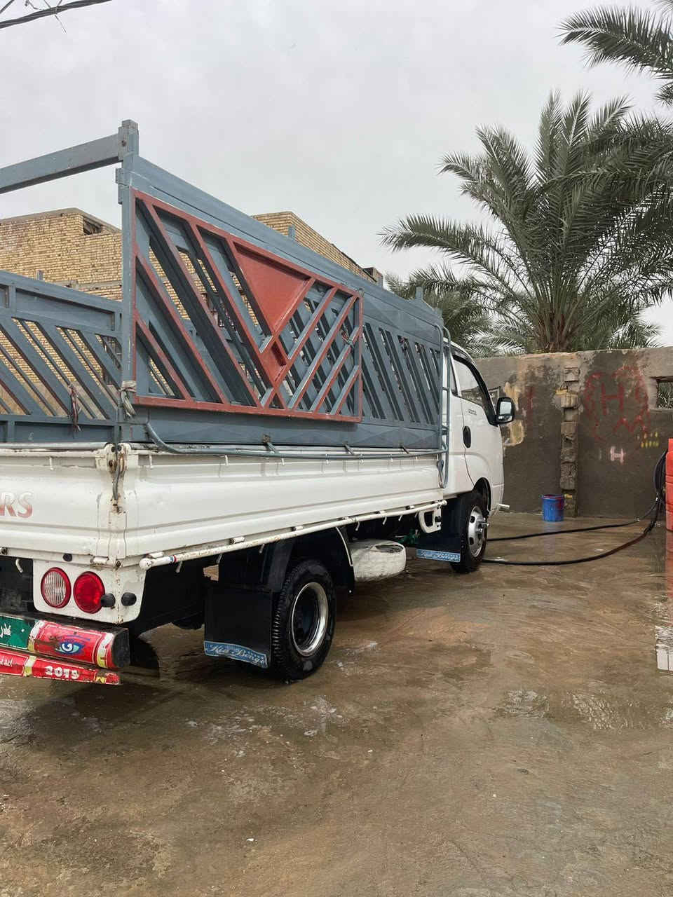 السلام عليكم سياره كيه حمل سياره مكفوله بسمي ثاني يوم احولك المكان ناصريه رقمهي ذ ي قار 2016  / ***********
