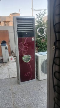 سبلت كنتوري  ٣طن شرط ثلج السعر ٧٠٠ وبي مجال للشراي  ٠٧٨١٤٩٥١٧٢٤