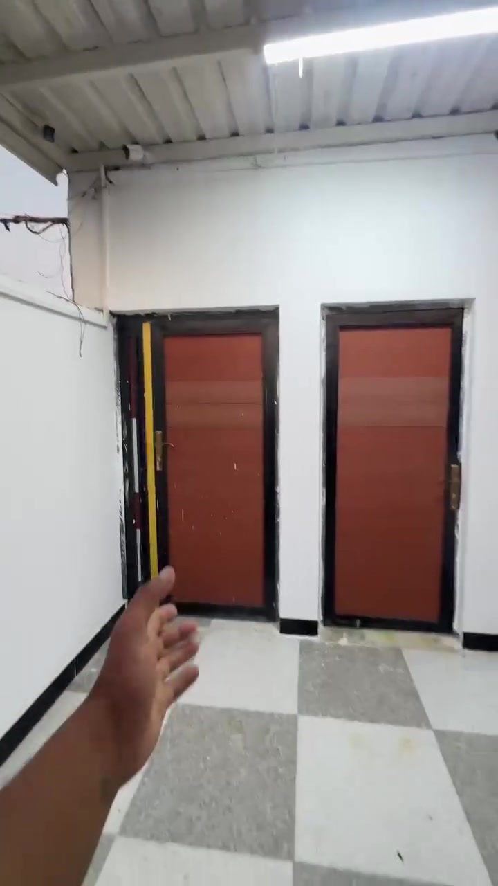 دار سكن البيع وقف سني اصولي المساحه ١٠٠ م دور ع بيت رخيص بسعر مناسب ٣٥ مليون وقابل للتفاوض
بيت مرتب وجاهز السكن 
يحتوي على استقبال مطبخ صاله غرف منام صحيات داخليه و خارجيه 
العنوان البصرة ابي الخصيب طريق الوسطي شارع قمر بني هاشم


**إذا كنت صاحب هذا الإعلان وتريد حذفه لأي سبب، رجاءا أرسل رسالة إلى الدعم الفني**