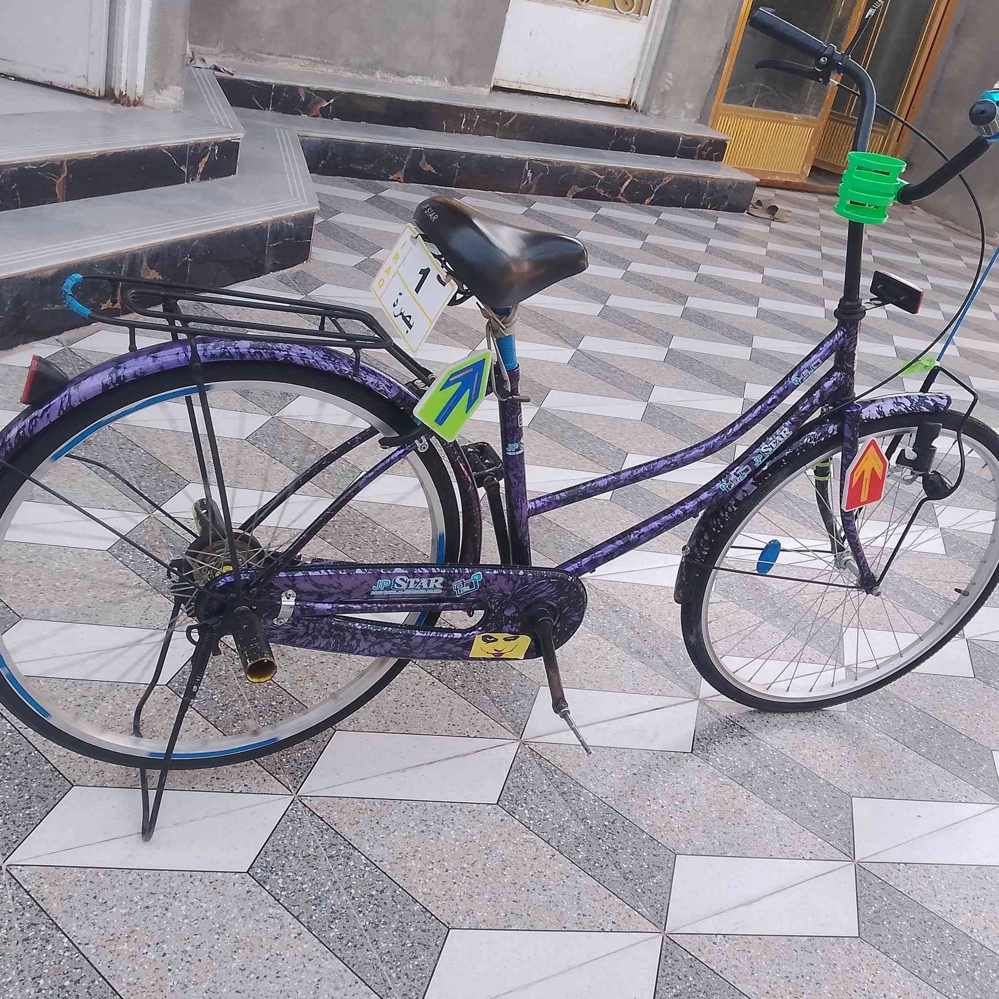 بسكل جديد مكاني البصره الزبير 
بدل  رنكات  الوراء والقد رقم الهاتف ***********
