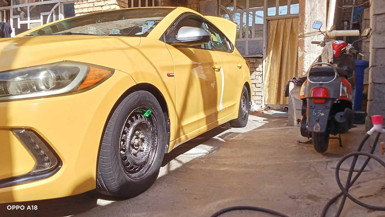 السلام عليكم النتره وارد امريكي محرك 2000دوش السياره خير من الله معيوده الصبغ حادثه مبدل جاملغ لايسر مال سايق معروضه 119 وبيها مجال حك جيتك *********** لعلم مكلف بل نشر رقم ابو السياره ابو علي
